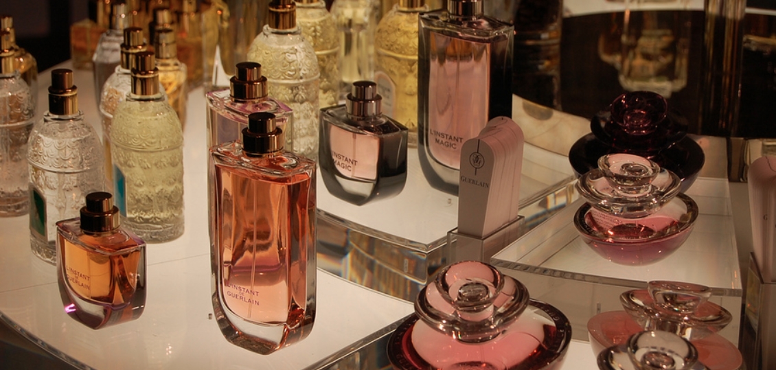 Как работает ароматизация в парфюмерном магазине - нейтрализация запахов в парфюмерных магазинах современная ароматизация AROMA XXI ScentAir